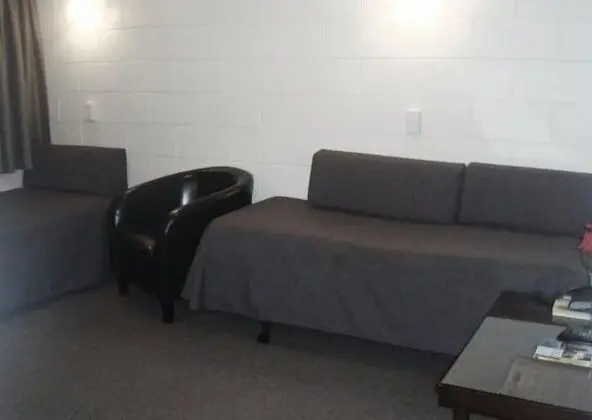 Browns Bay Olive Tree Motel & Apartment - Oda
