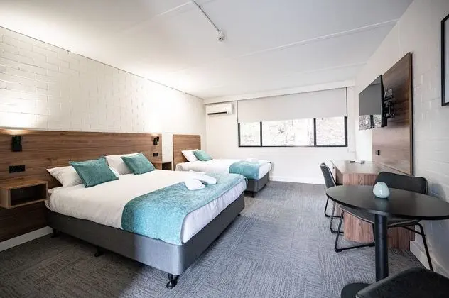 Browns Plains Hotel - Oda