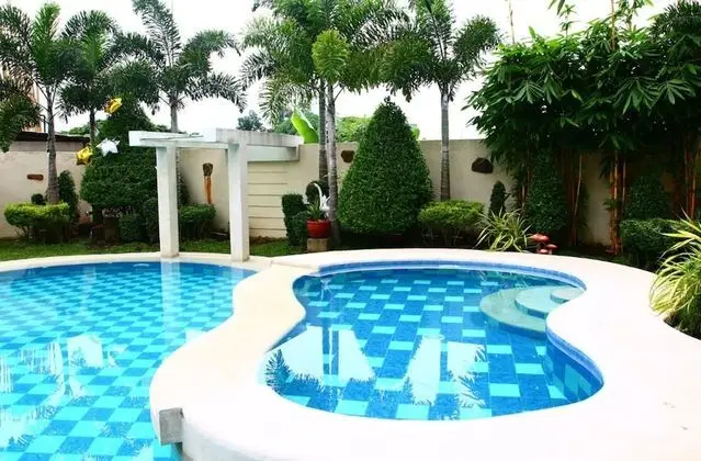 Brownwood Resort & Hotel - Havuz