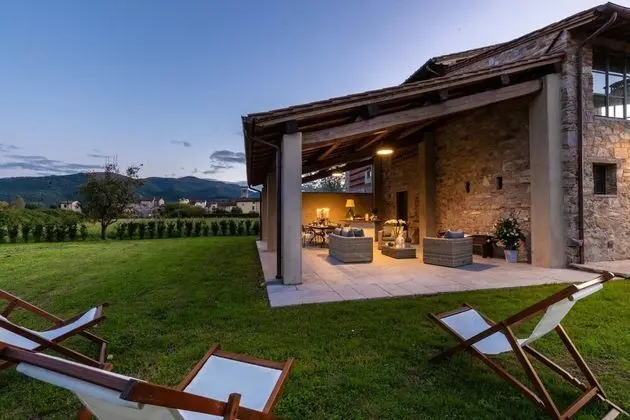 Villa Brunetta Discover Your Modern but Traditional Villa in Lucca