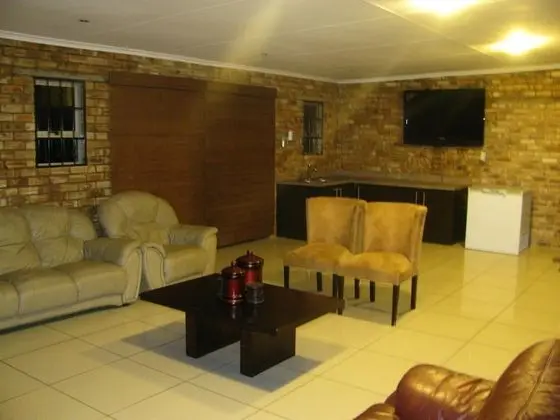 Bruno Comfort Suites - Lobi