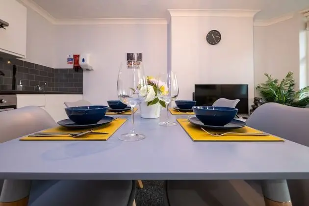 Brunswick in Brighton and Hove by 9S Living - Yerinde Yemek