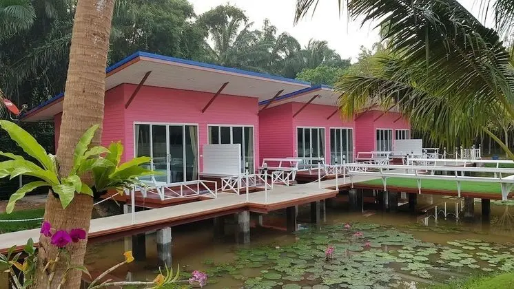 Bua Villa