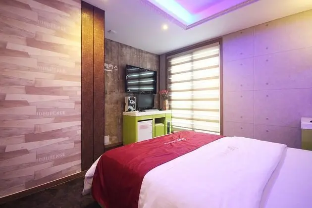 Buan Gyeokpo Jazz Motel and Pension