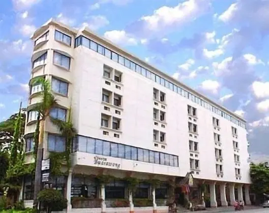 Buarawong Residence