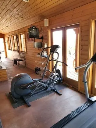 Bubbling Wells Oasis - Fitness