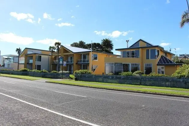 Bucklands Beach Waterfront Motel  Resort