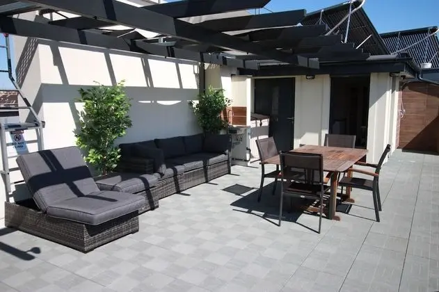 Budapest Easy Flat - Penthouse Basilica