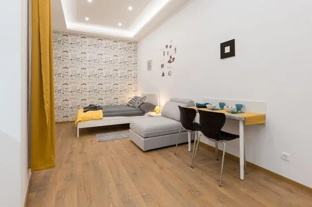 Budapest Holidays Downtown