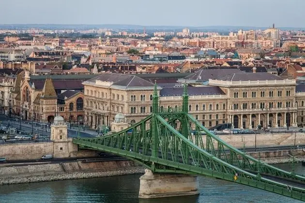 Budapest Passage 1