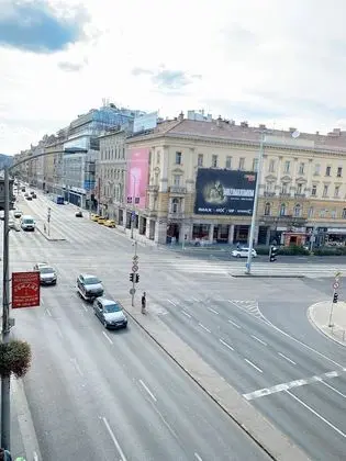 Budapest Three Cats Hostel - Oda Manzaraları