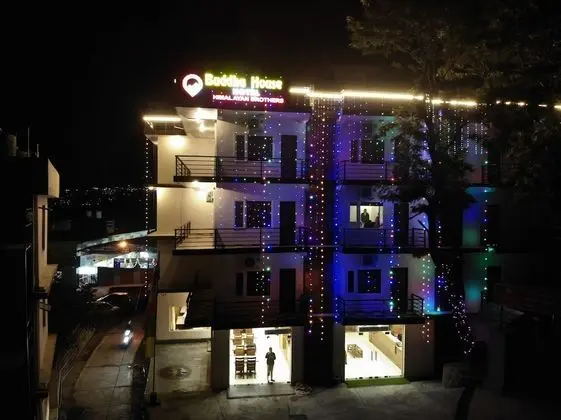 Buddha House Himalayan Brothers - Dış Mekan