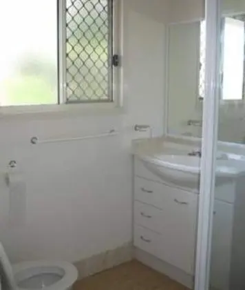 Budget Accommodation Salisbury Studio 3 - Banyo Tipleri