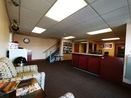 Budget Host Inn - Lobi