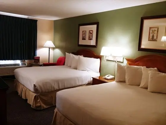 Budget Host Inn - Oda