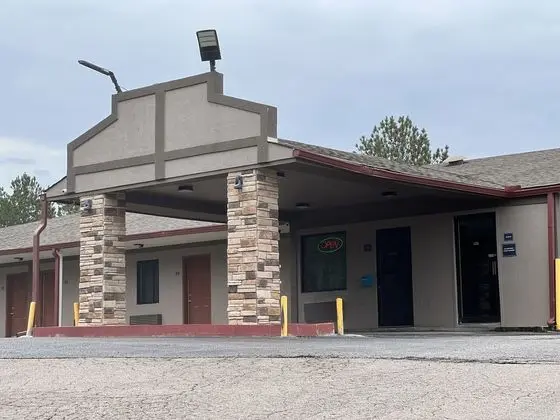 Budget Inn Ardmore - 1