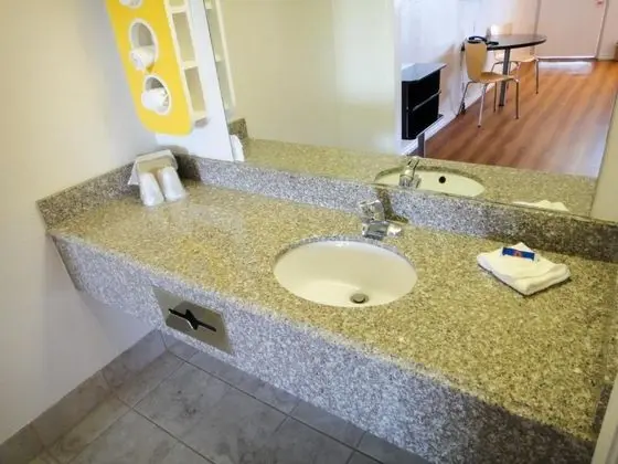 Budget Inn Clinton - Banyo Özellikleri