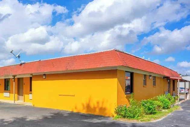 Budget Inn - Dış Mekan