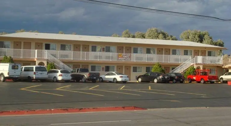 Budget Inn