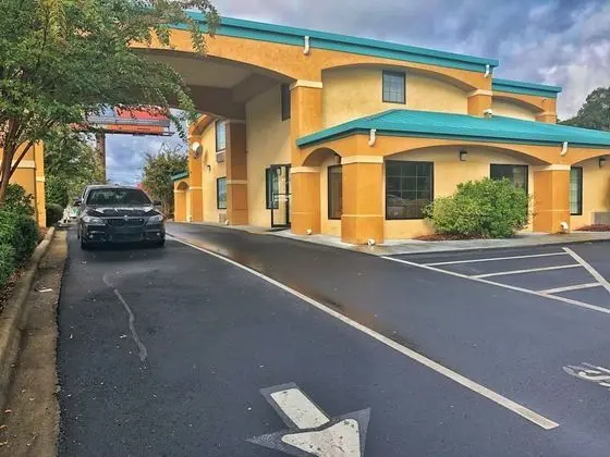 Budget Inn