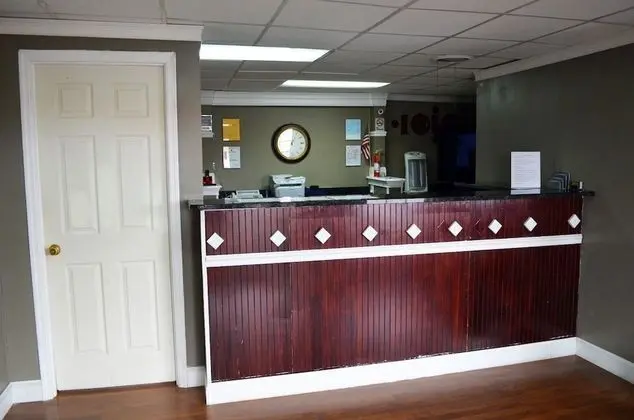 Budget inn - Lobi