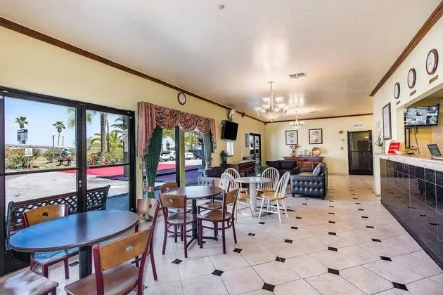 Budget Inn - İç Mekan