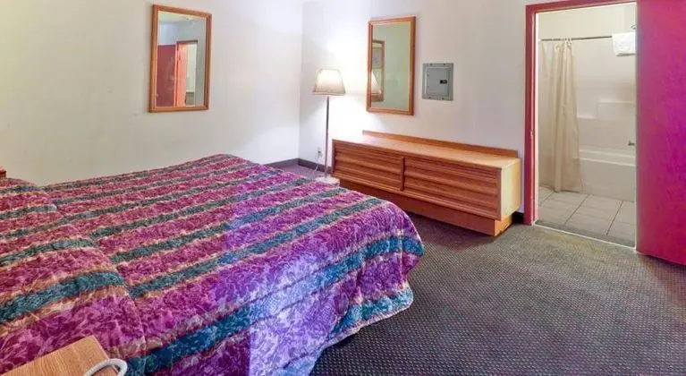 Budget Inn and Suites Mount Ephraim