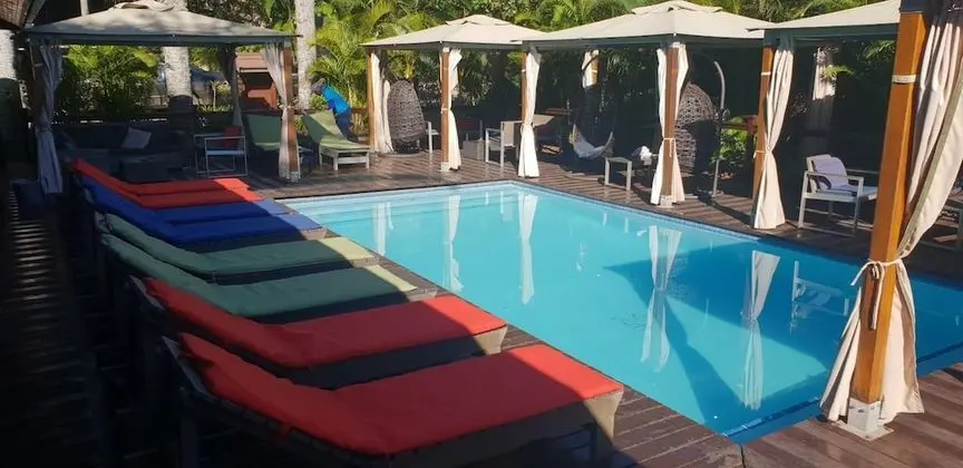 Budget Tented Village at Urban Glamping - Havuz