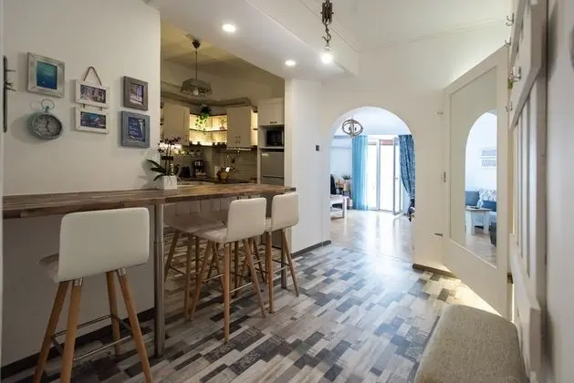 Bue Ark Loving Athens