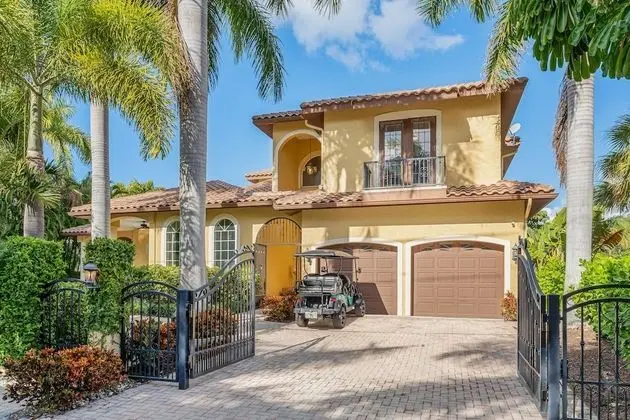 Villa Buena Vida by Beachside Management