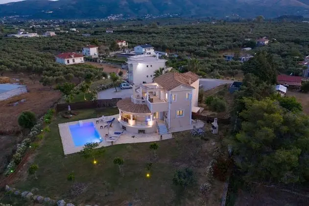 Buena Vista Villa - 4bedrooms, Private Pool, Panoramic Views
