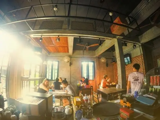 Buffalo Thai Cafe & Bistro - Lobi