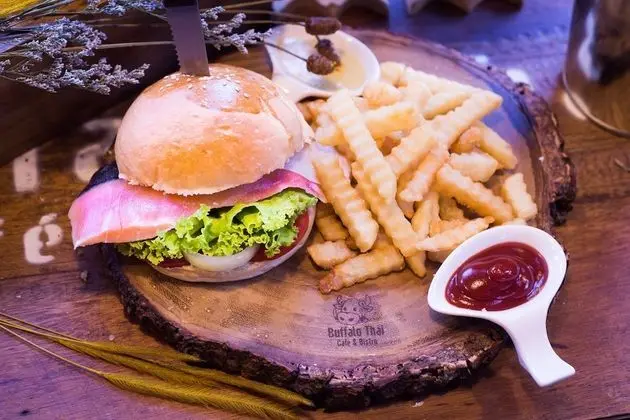 Buffalo Thai Cafe & Bistro - Yerinde Yemek