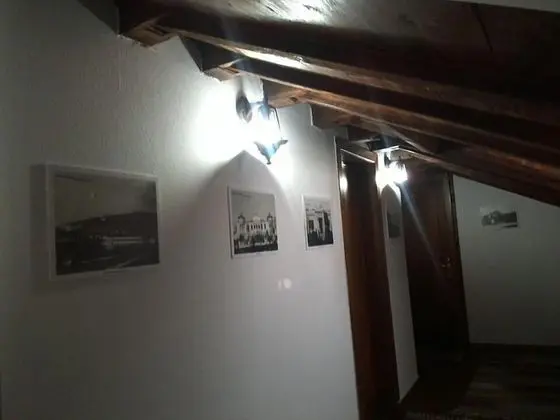 Hotel Bujtina e Bardhe - İç Mekan