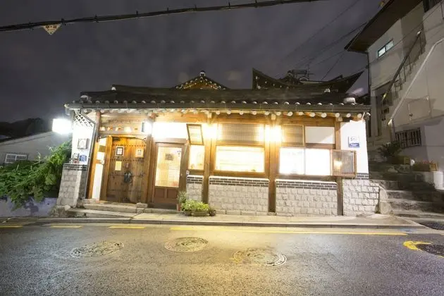 BUKCHONMARU HANOK GUESTHOUSE