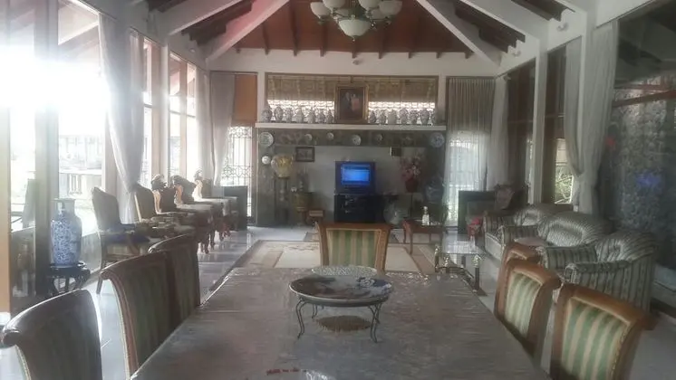 Villa Bukit Danau