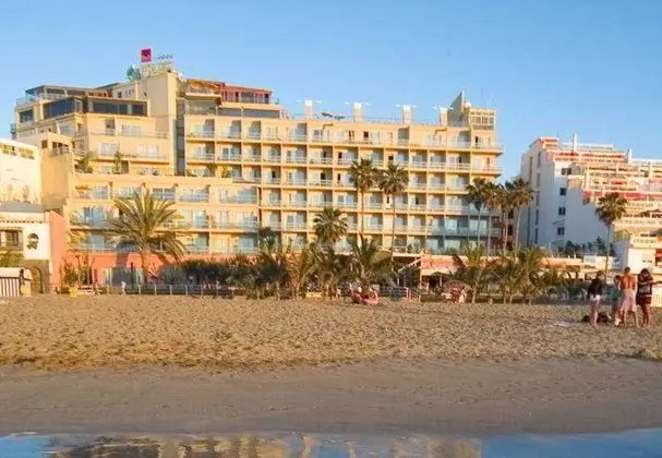 Bull Reina Isabel & Spa