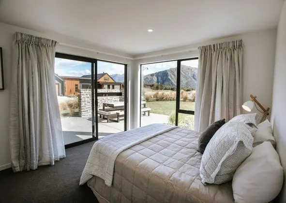 Bull Ridge Retreat - Sleeps 8 - Hot Tub - Oda