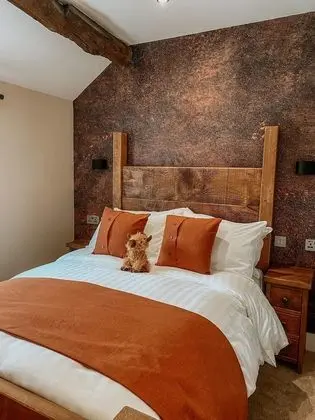 Bulls Head - Holymoorside - Oda