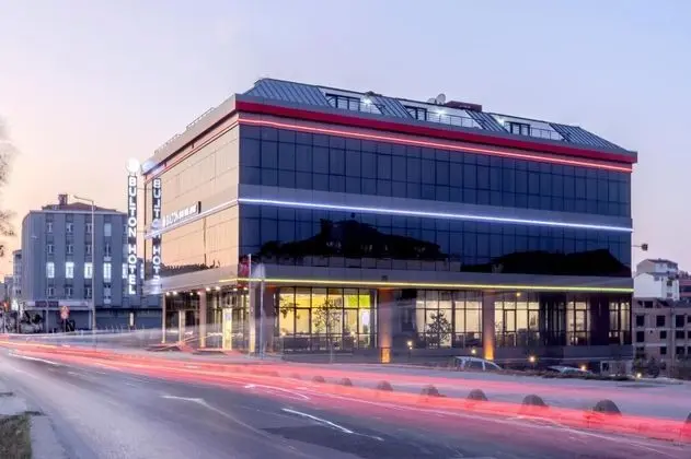 Bulton Deluxe Hotel Airport