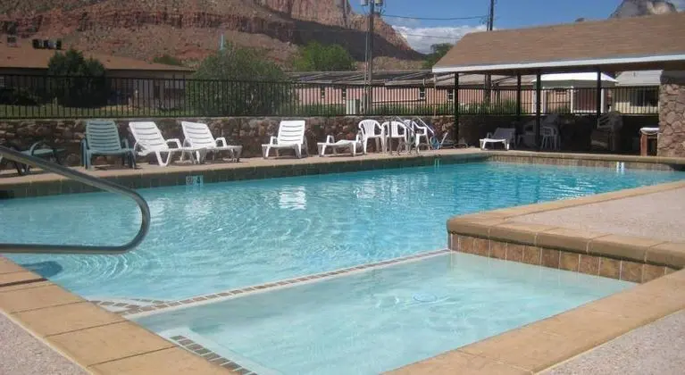 Bumbleberry Inn