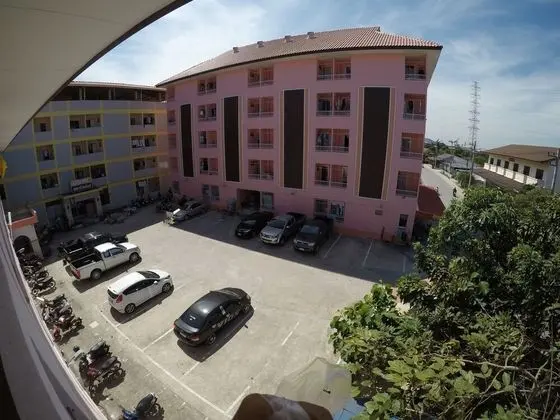 Bun Som Apartment - Dış Mekan