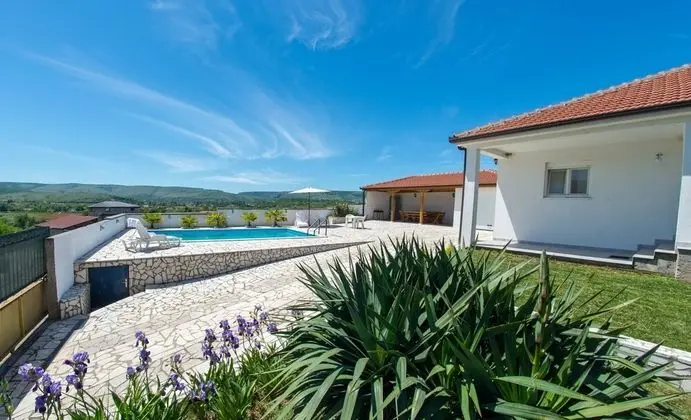 Villa Buna Breeze