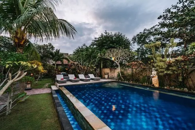 Bunda 7 Bungalow