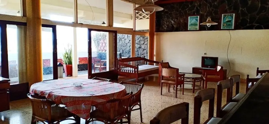 Bunga Ayu Seaside Resort - Lobi