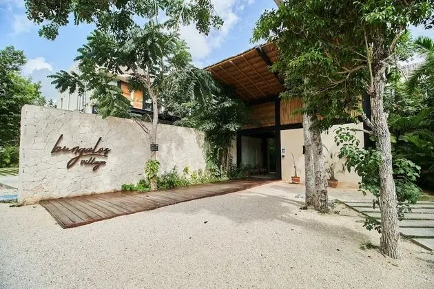 Bungalos Village 228 By Lockey