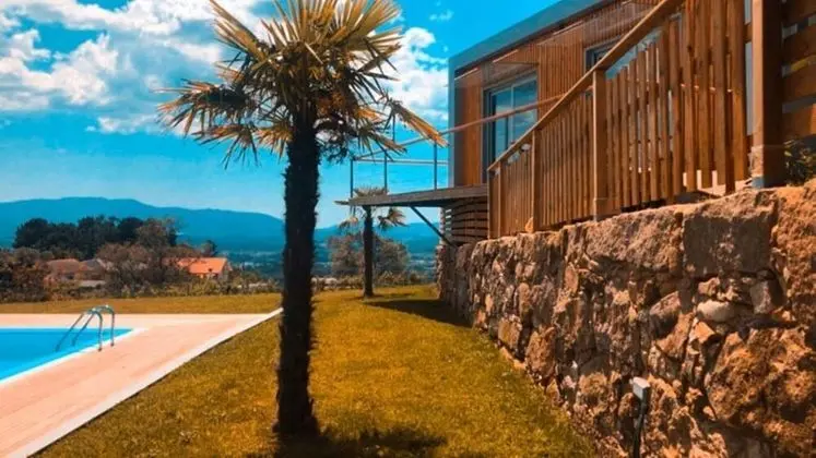 Bungalow com Piscina,valença Izibookings - Havuz
