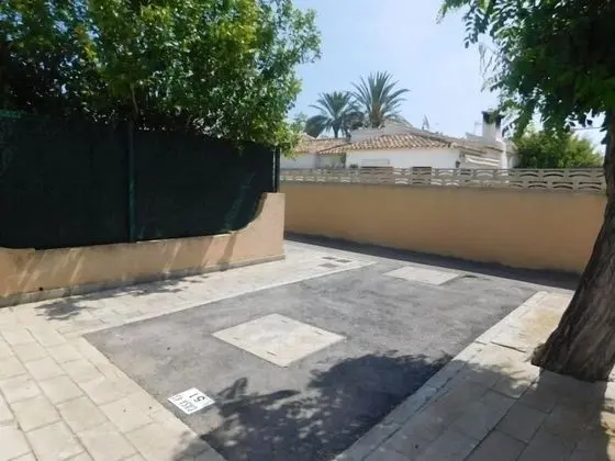 Bungalow en residencial con piscina - Dış Mekan