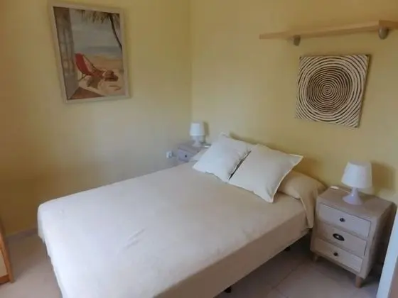 Bungalow en residencial con piscina - Oda