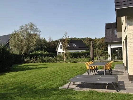 Bungalow on Texel Near De Koog Beach - Dış Mekan